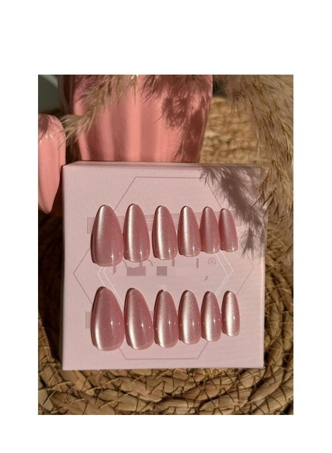 Shein Press-on Nails - 12 Medium Pieces - Artificial Nails, Perfect for Parties, Comes with 1 Sheet of Double-Sided Adhesive - Oval Shape - Image 1